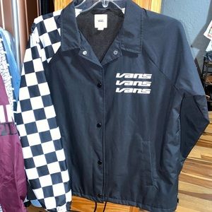 Vans windbreaker / raincoat! 🤍🏁